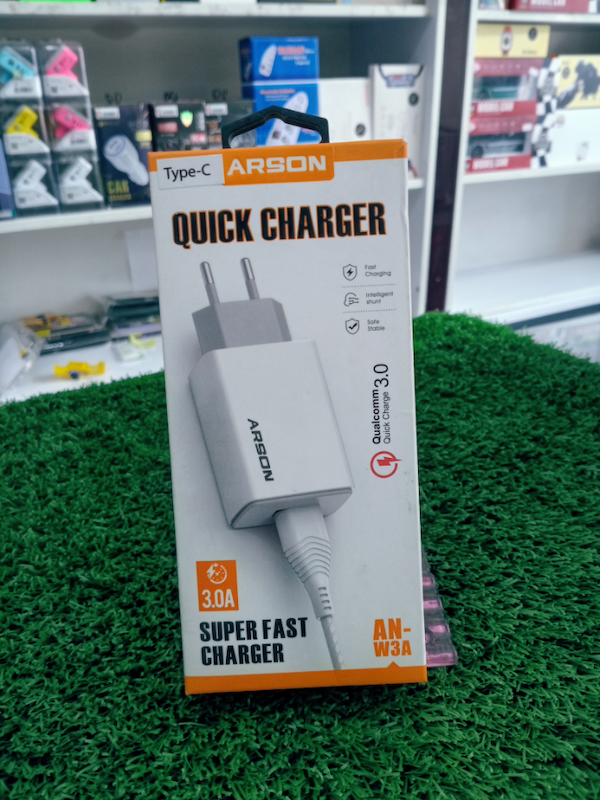 شارژر کامل همراه با کابل تایپC برند ARSON آرسون مدل W3A فست 18W