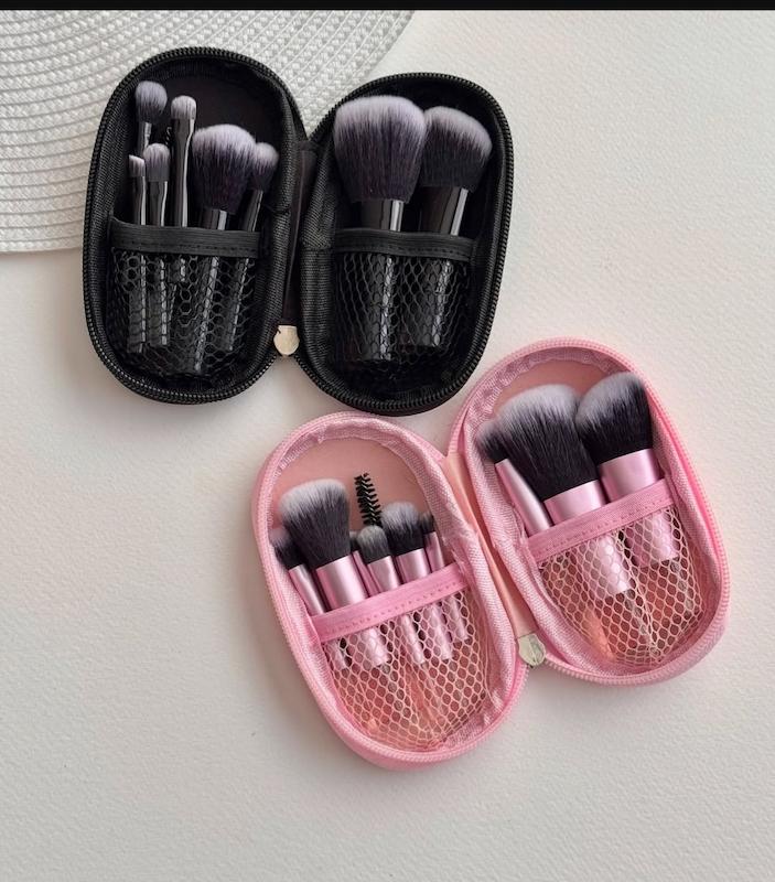 ست براش ۱۰ تیکه طرح شین+کیف مخصوص