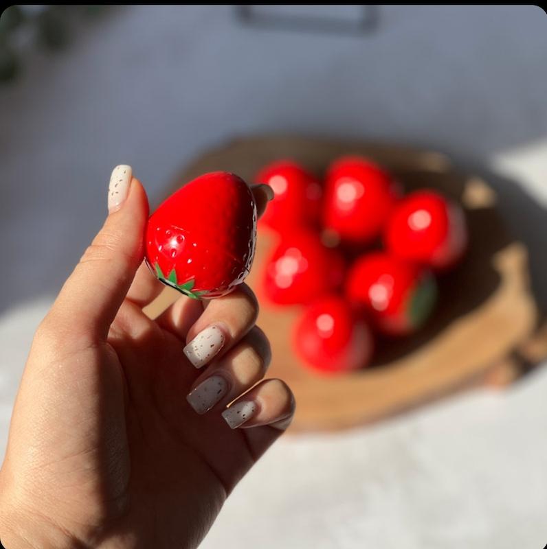 بالم لب نرم کننده توت فرنگی