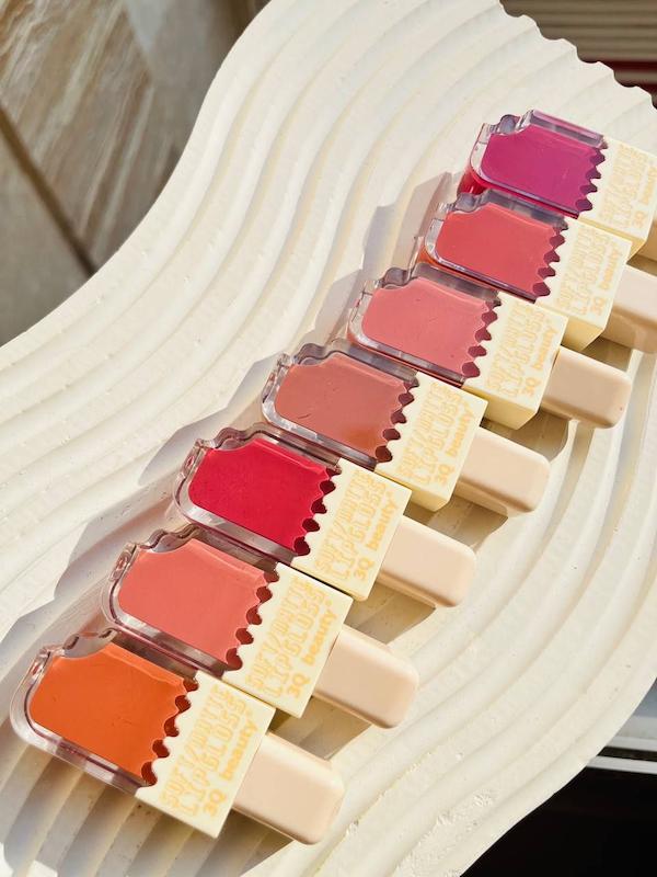 رژ لب طرف بستنی