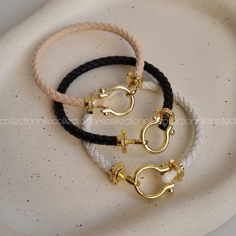 دستبند امگا زنانه چرم نگینی