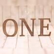 حروف ONE بزرگ
