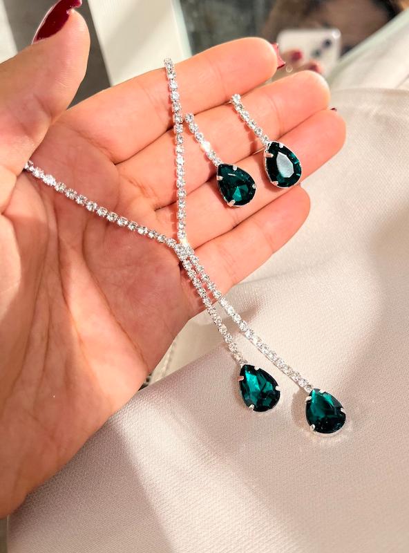 نیمست جواهری زمرد