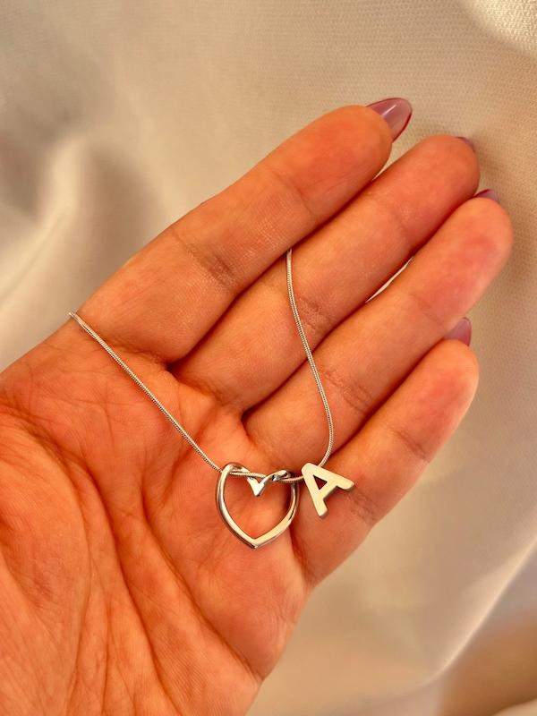 گردنبند هدیه حرف A