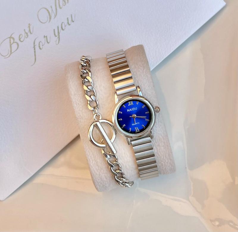 ساعت نایدو گرد آبی