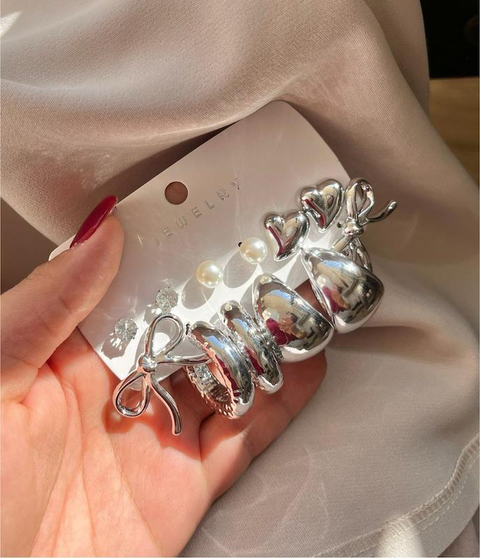 پک گوشواره نقره ای