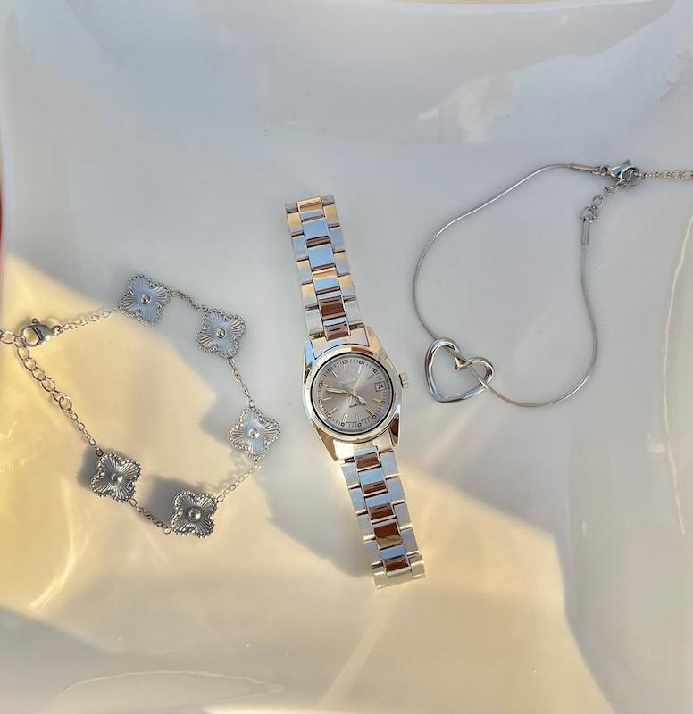 ساعت SEIKO صحفه کاراملی و آیتم های ست