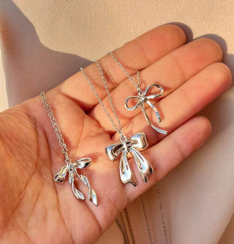 فستیوال گردنبند پاپیون نیلا کد A3