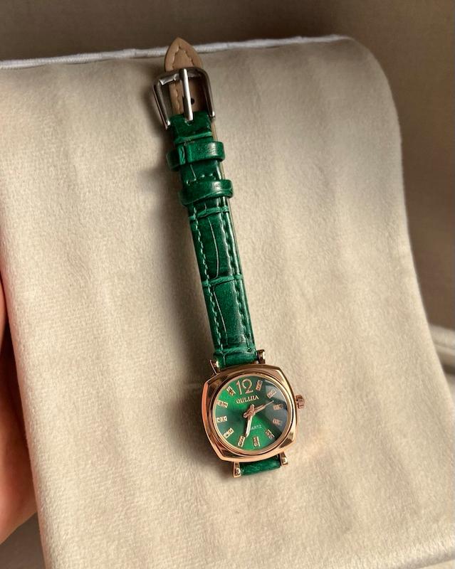 ساعت بند چرمی سبز