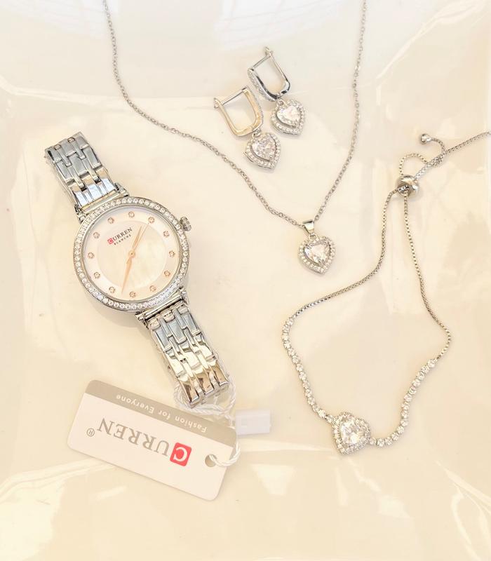 ساعت اورجینال CURREN نگین دار