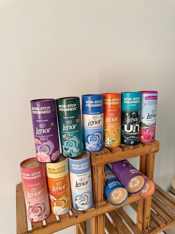 خوشبو کننده لباس لنور