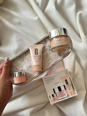 ست کلینیک مدل Hydrate & Glow Set