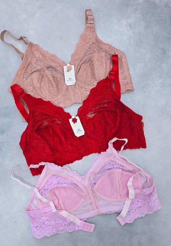 سوتین لعیا فقط۸۵