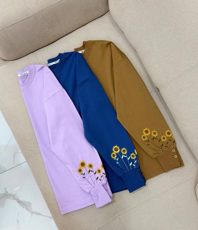 بلوز آفتابگردان سرآستین دکمه