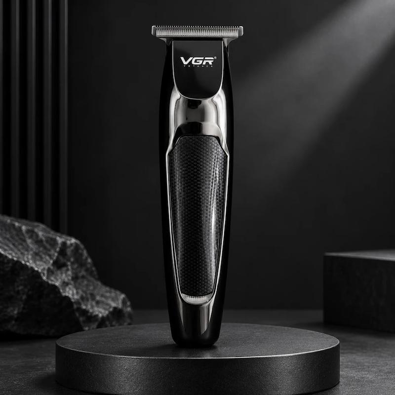 ماشین اصلاح و خط‌زن حرفه‌ای وی‌جی‌آر (VGR) مدل مشکی براق با طرح فیبر کربن