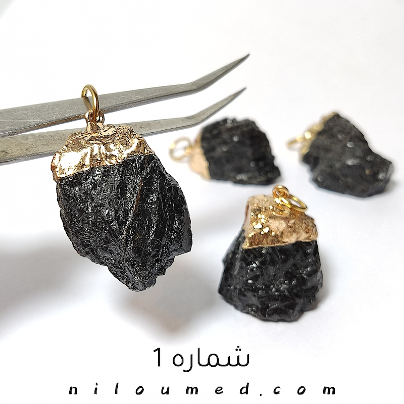 گردنبند تورمالین سیاه قدرتمندترین سنگ محافظ 