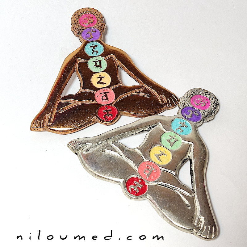 جاعودی و دیوارکوب لوتوس با نماد چاکراها 