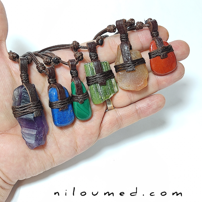 گردنبندهای سنگی اصل با انرژی ناب طبیعت 