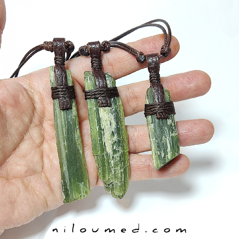 تورمالین سبز راف افغانستان نماد صلح درونی