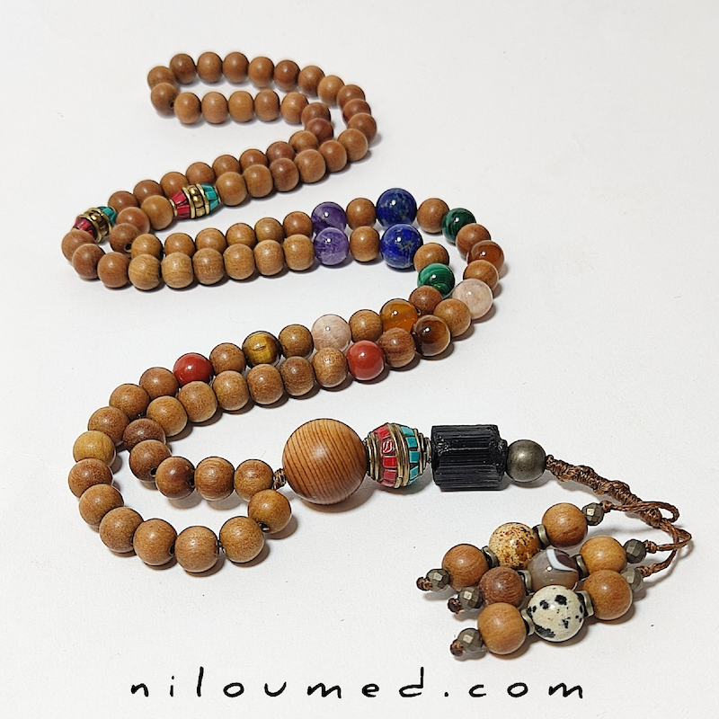 تسبیح ۱۰۱ عددی چوب سندل و هفت چاکرا پلاس