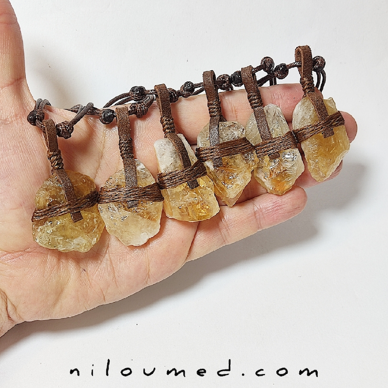 گردنبند سیترین سنگ برکت ثروت و فراوانی