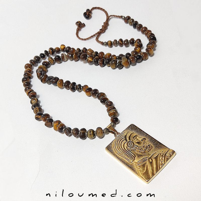 گردنبند کوروش بزرگ و سنگ چشم‌ ببر