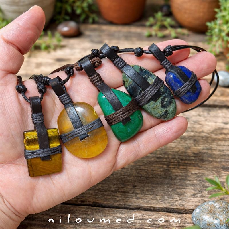 گردنبندهای اسپرت با سنگهای طبیعی 