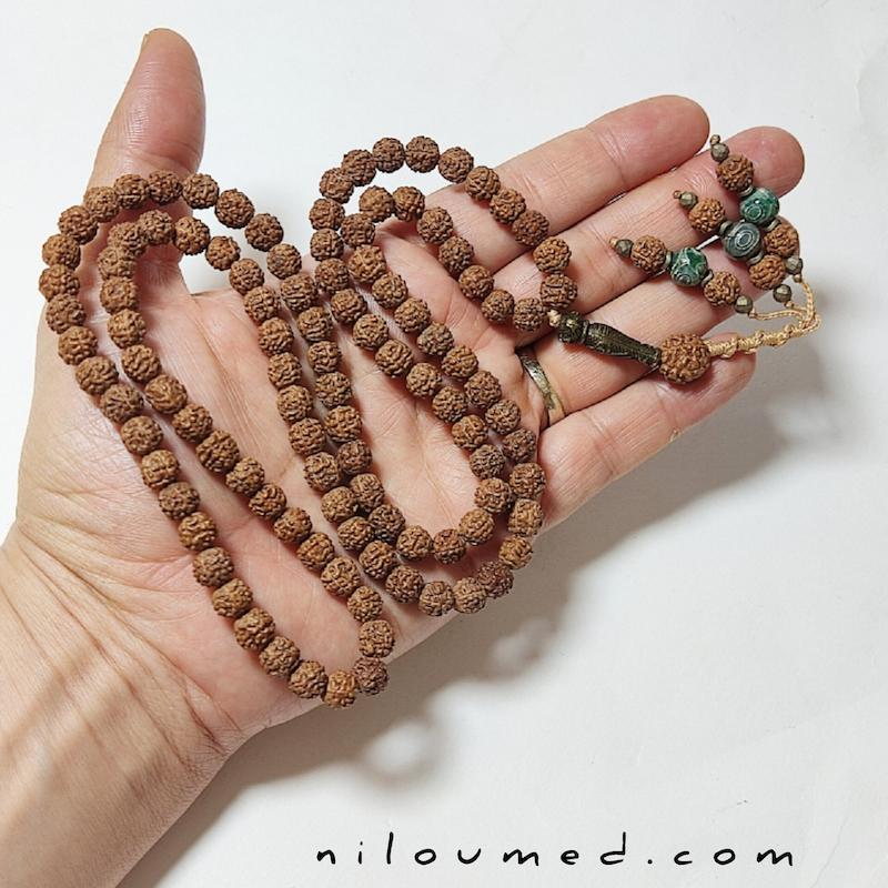 رودراکشا پاکسازی چاکراها محافظ هاله‌ی انرژی عقیق تبتی سه چشم نماد شانس، افتخار و ثروت کد 201