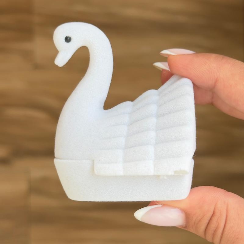 باکس قو 🦢🤍