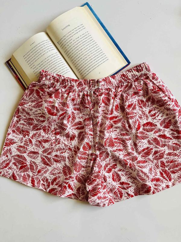 شلوارک طرحدار