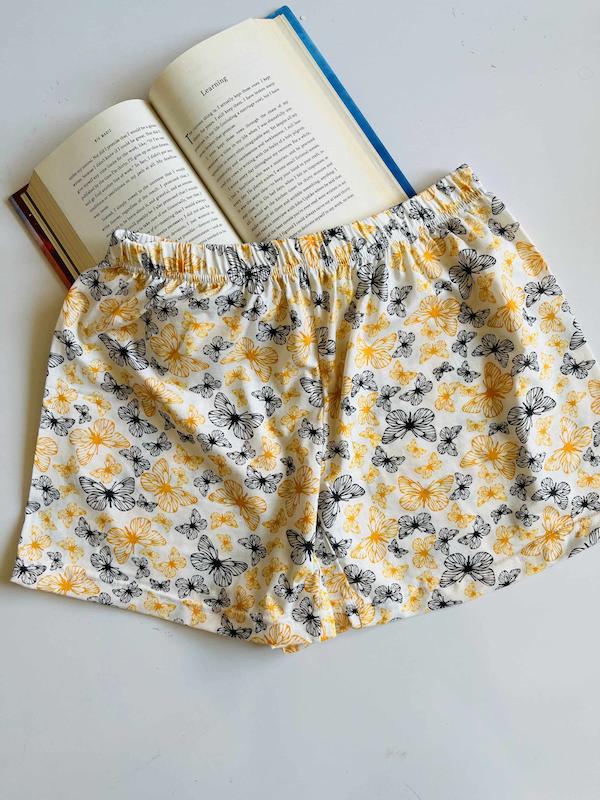 شلوارک طرحدار