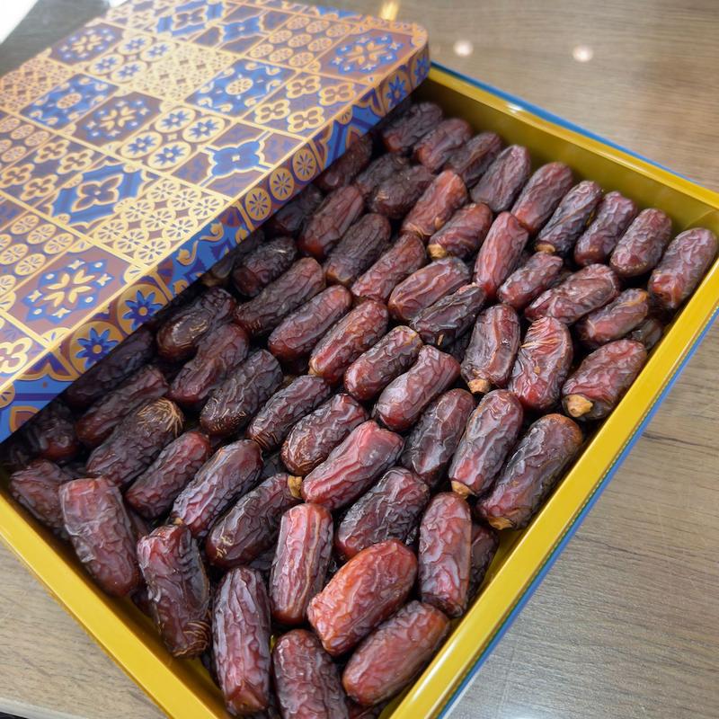 خرما پیارم باکس کادویی 