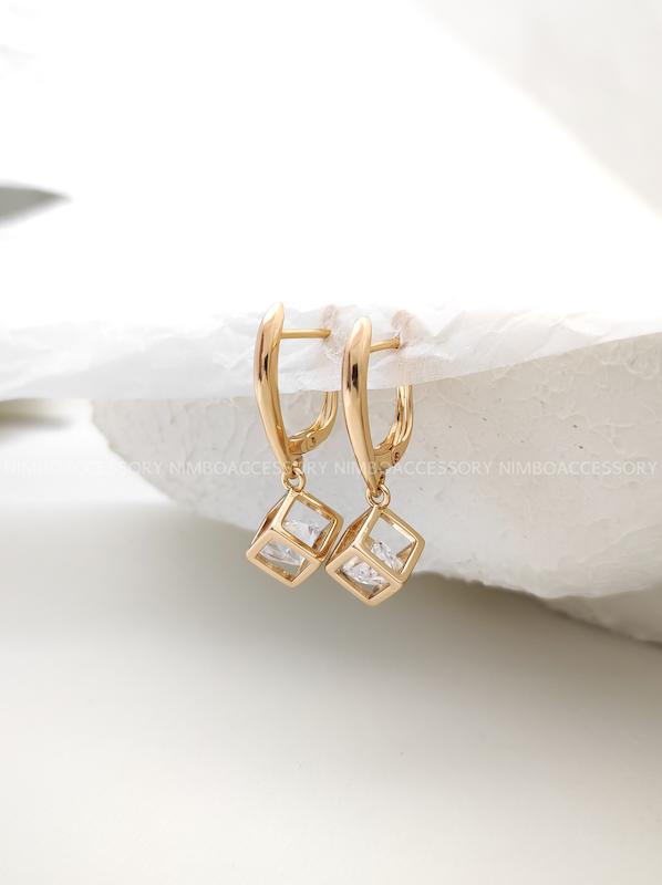 گوشواره مکعبی 406