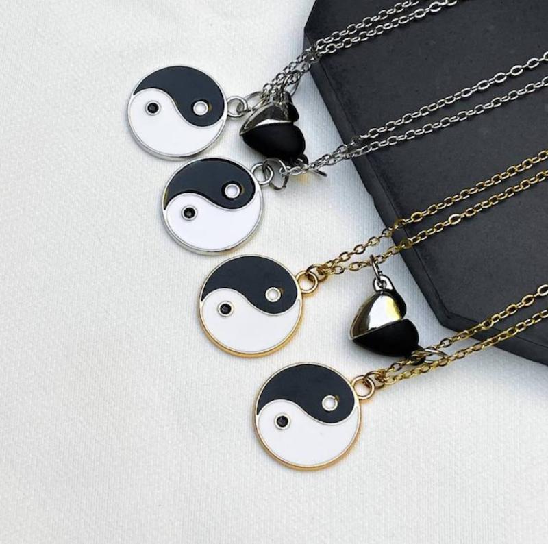 ست گردنبند یین و یانگ مگنتی