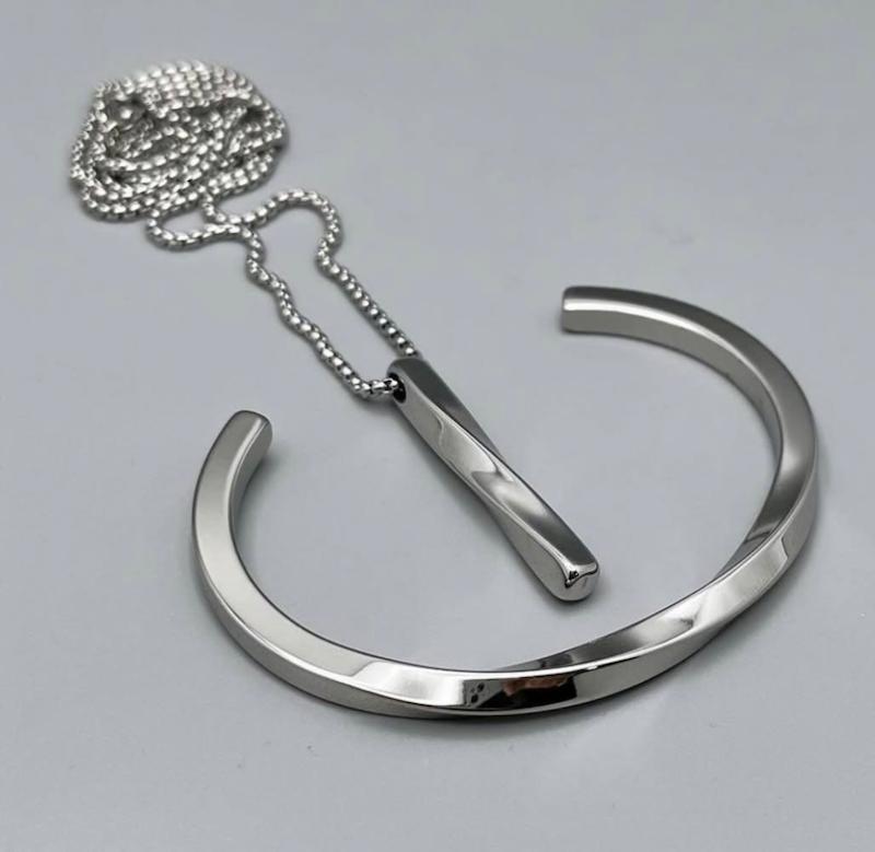 ست گردنبند و بنگل استیل