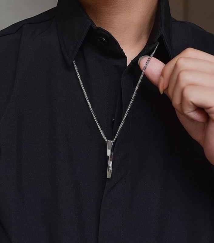 گردنبند مکعب پیچ عشق