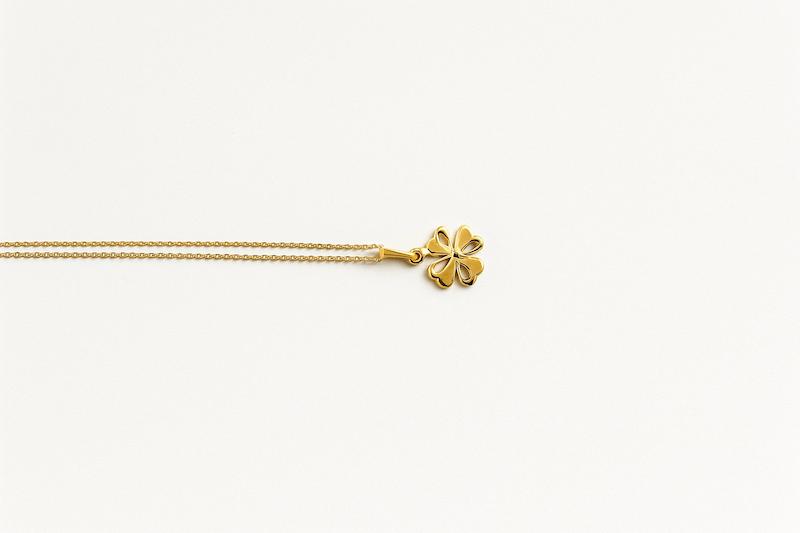 آویز گردنبند طلا طرح شبدر کد ۲۹-۱۲