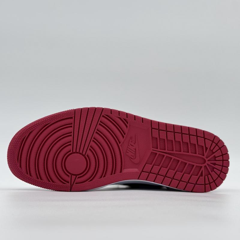 کفش نایک ایر جردن وان ساقدار شیکاگو NIKE AIR JORDAN 1 HIGH CHICAGO کد 220