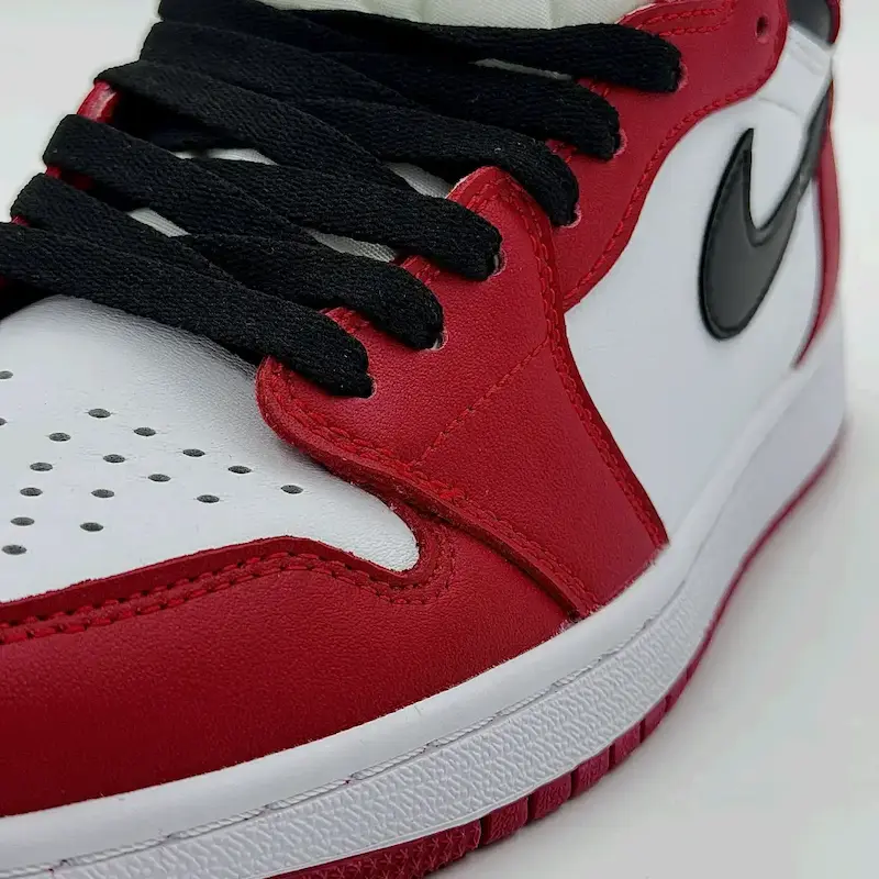 کفش نایک ایر جردن وان ساقدار شیکاگو NIKE AIR JORDAN 1 HIGH CHICAGO کد 220