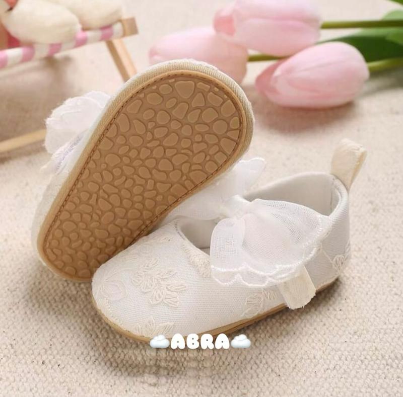 580_کفش نوزادی وارداتی مدل سروناز