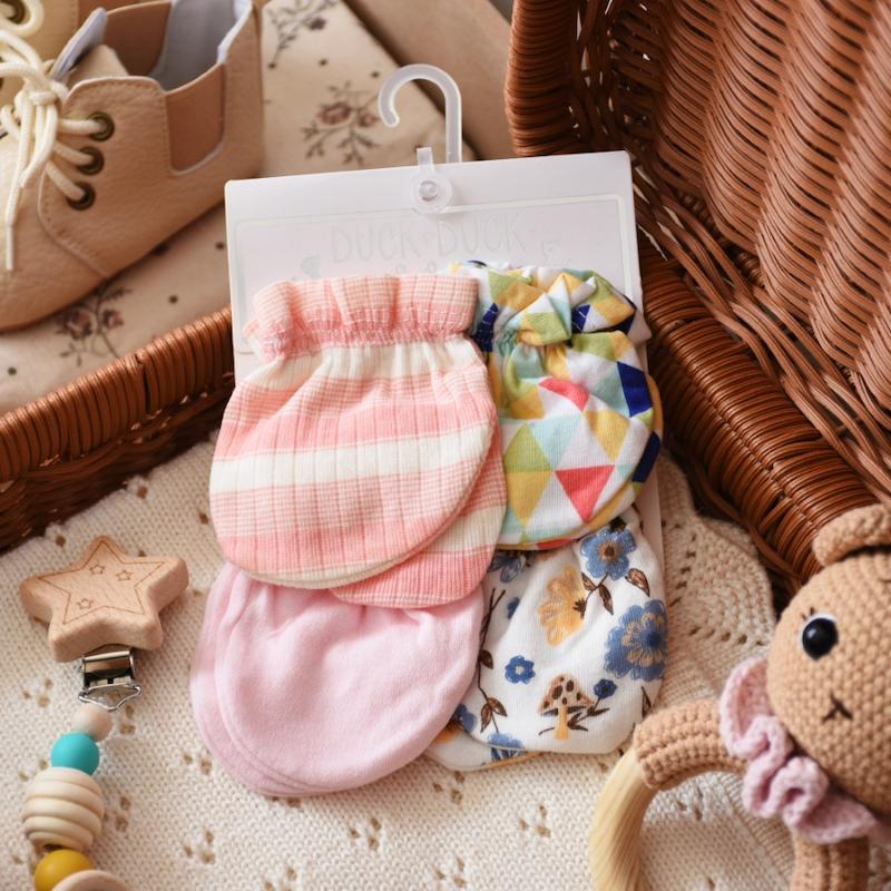 ست 4تایی دستکش نوزادی