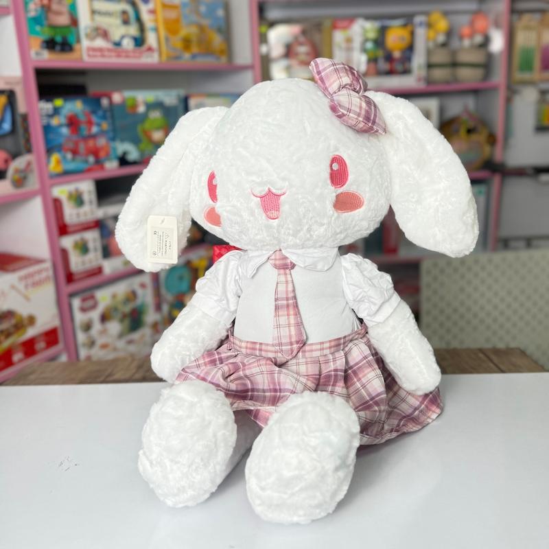 عروسک سینامورول لباس چهارخانه (صورتی)