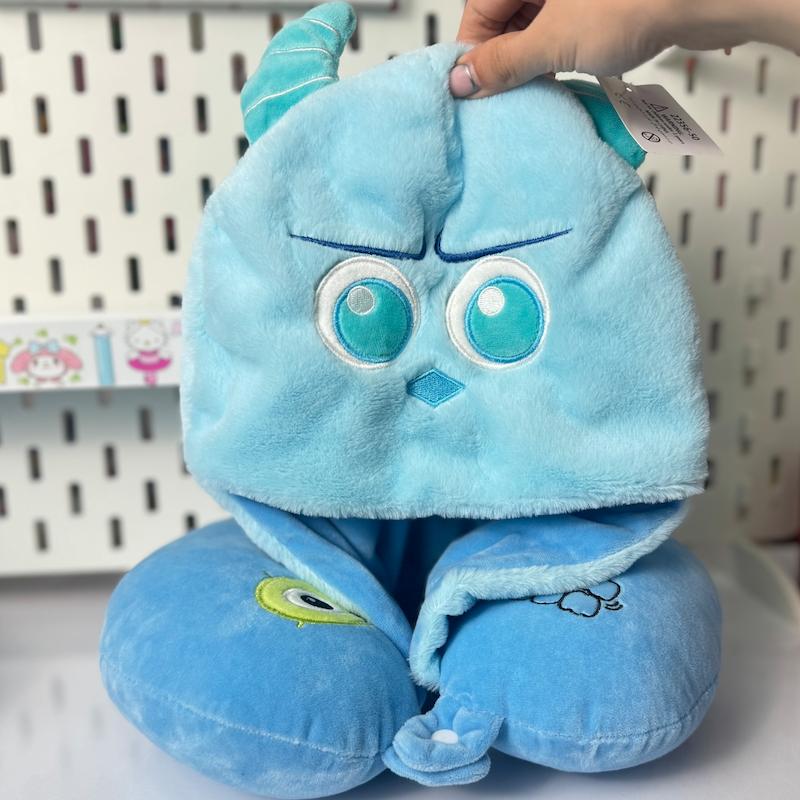 بالشت گردنی همراه با کلاه (سالیوان و مایک)