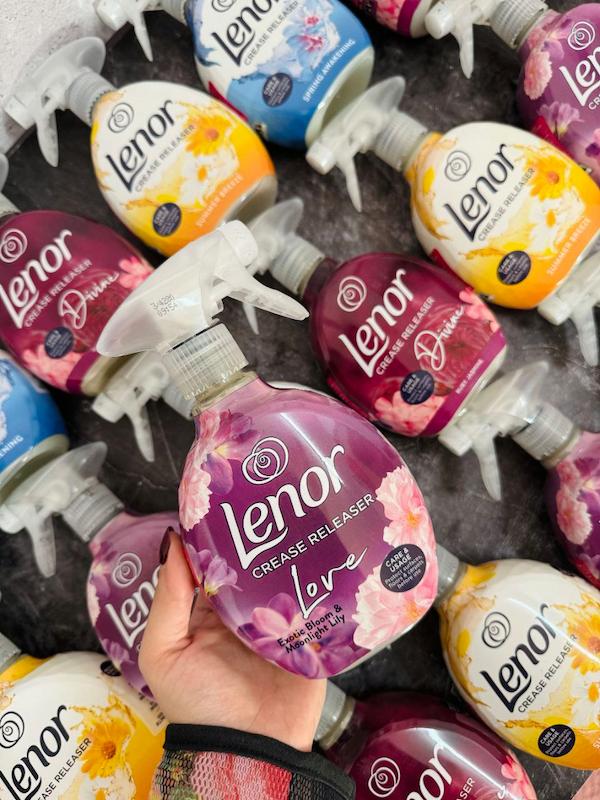 اسپری ضد چروک و اتوکننده لباس لنور 