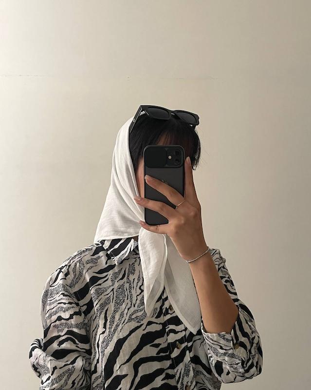 مینی اسکارف بیسیک سفید