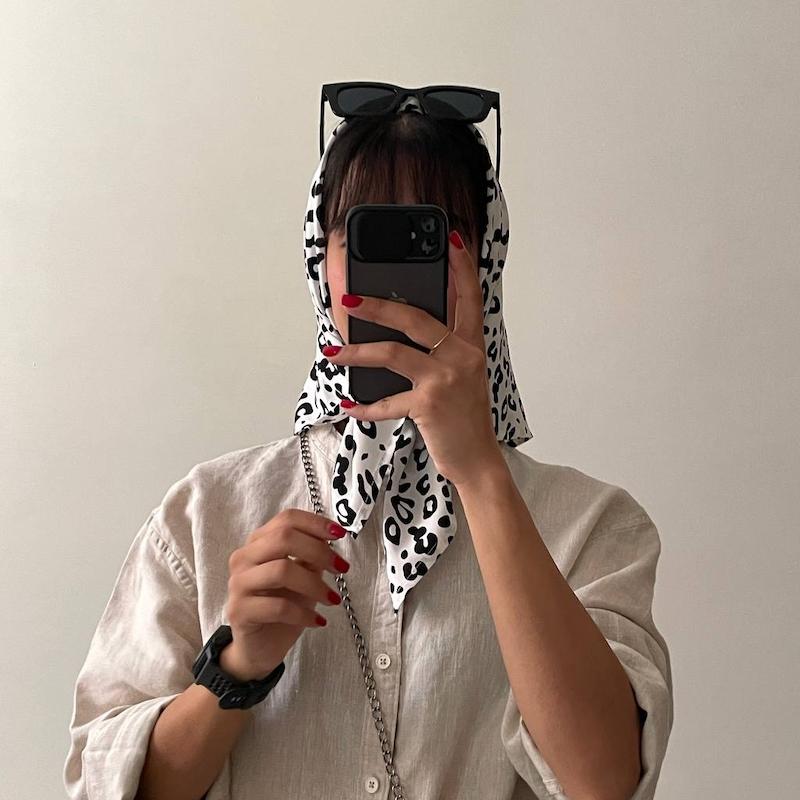 مینی اسکارف پلنگی سفید