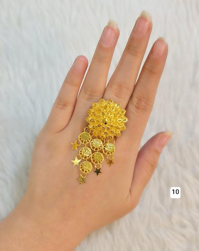 انگشتر دنباله دار نقره