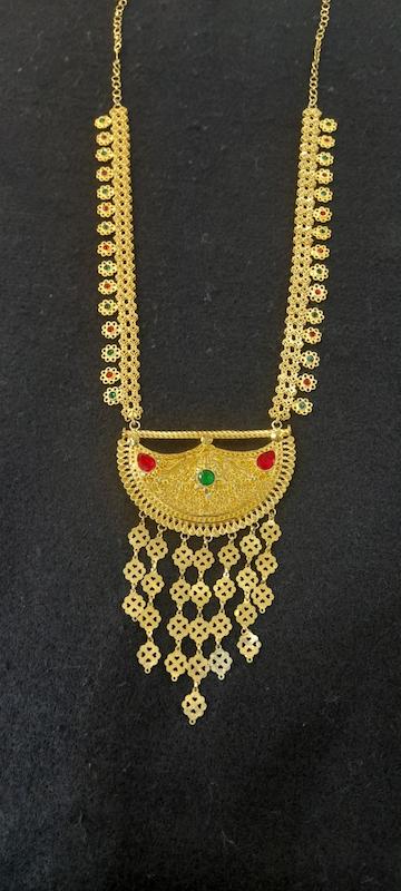 گردنبندماهک نقره روکش اب طلا 24