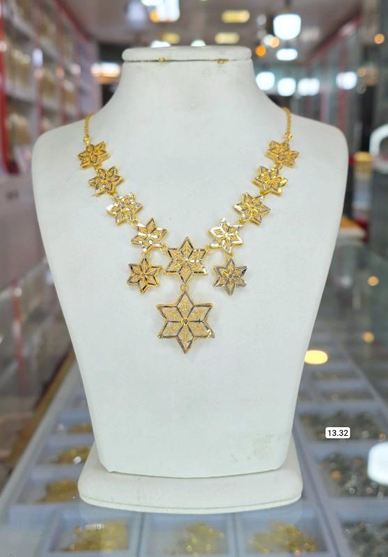 گردنبند نقره طرح تراش ابکاری طلا 