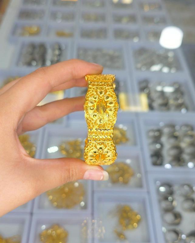 دستبند بحرینی نقره پیچی ابکاری طلا
